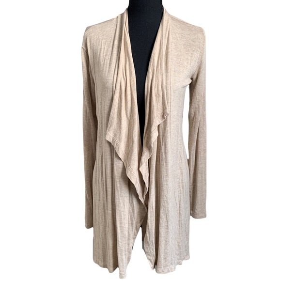 Company Ellen Tracy Women’s Beige Cardigan Sweater size Small - Picture 1 of 17